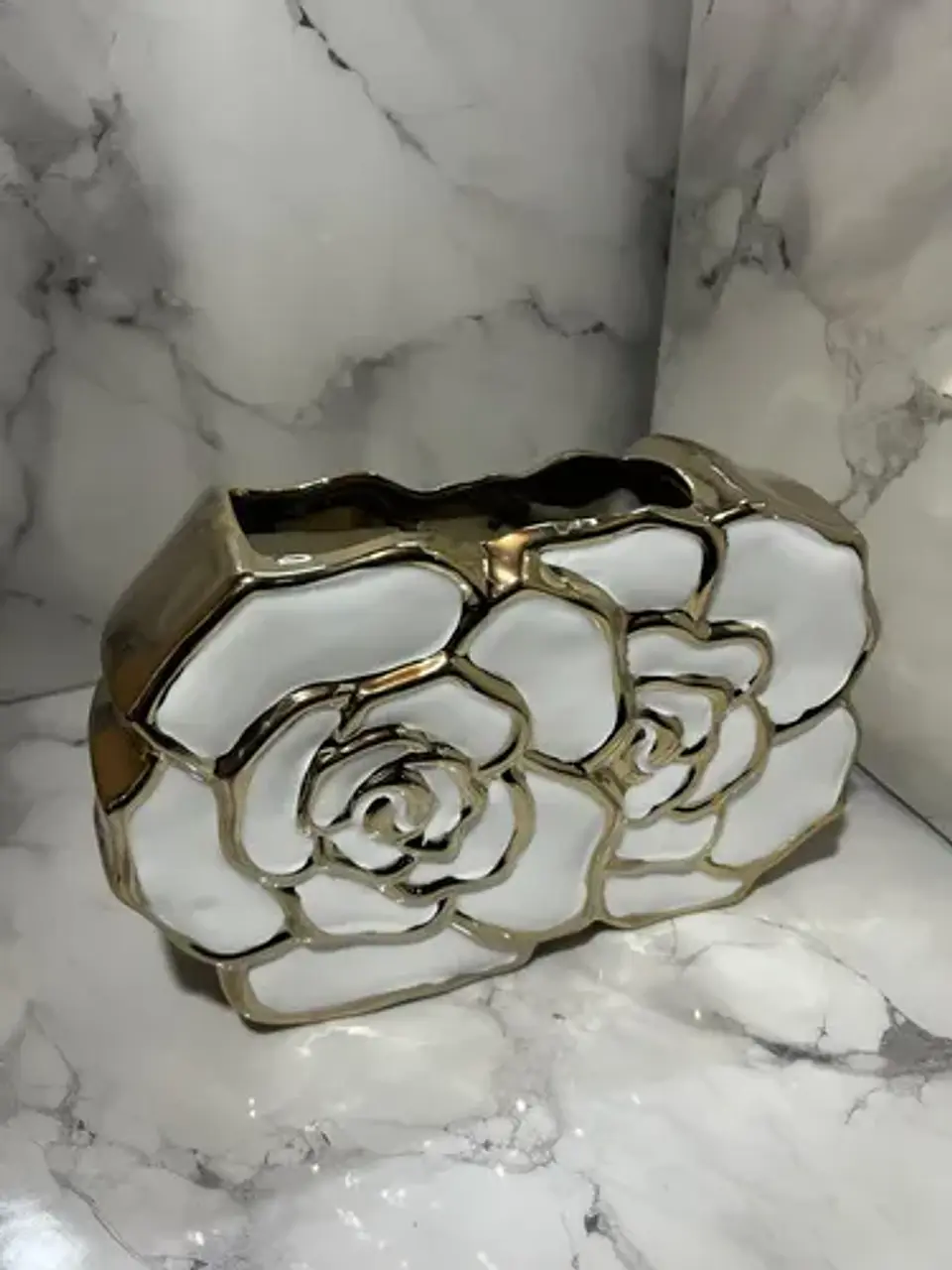 Jarrón Decorativo Para Flores Artificiales Blanco Y Dorado 6