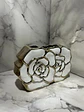 Jarrón Decorativo Para Flores Artificiales Blanco Y Dorado - Miniatura 8