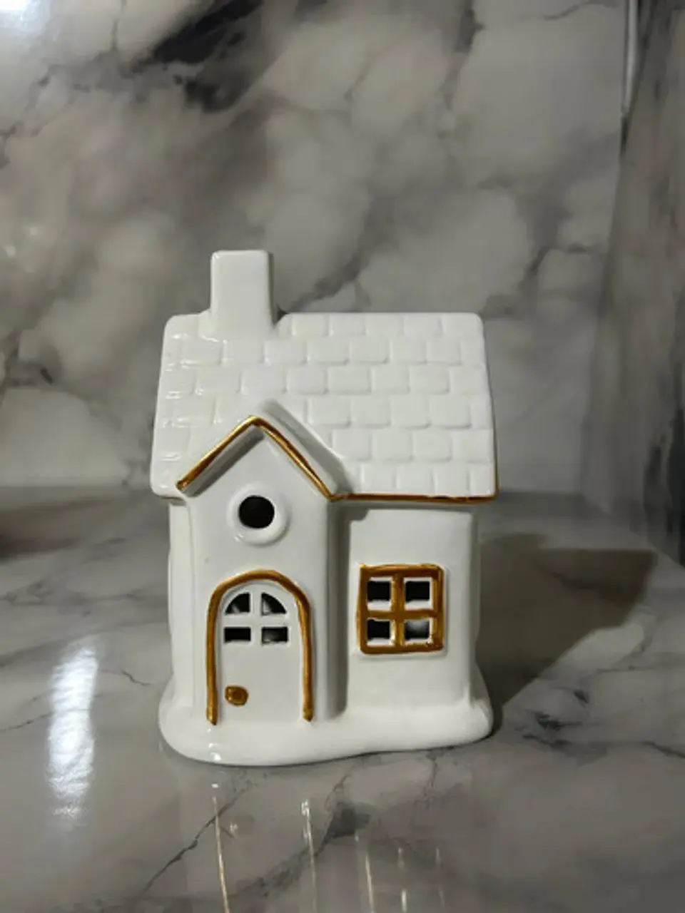 Casita Navideña De Cerámica Blanca Con Luz Adorno 1
