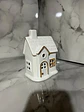 Casita Navideña De Cerámica Blanca Con Luz Adorno - Miniatura 8