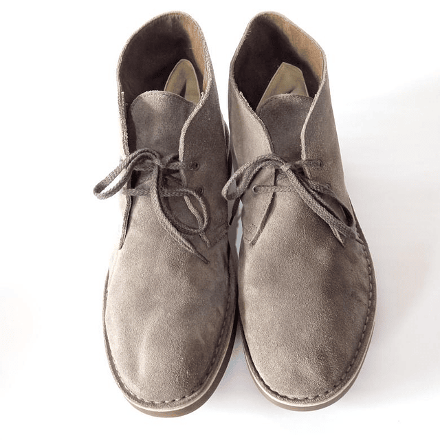 Clarks , reno , 44 3