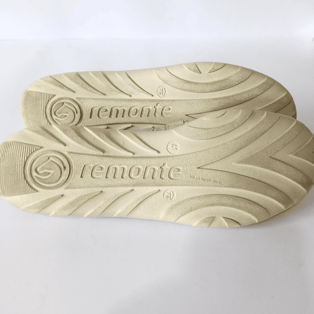 Remonte , 40 6