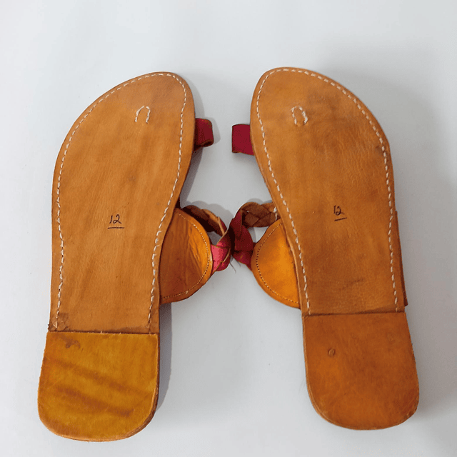 Chalas de cuero , 39 2