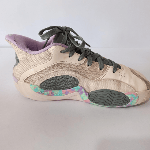 Jordan Tatum 2 , 35,5 3