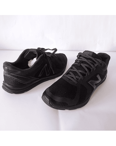 New Balance , 37,5