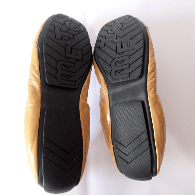 Me too , charol , 38,5 5