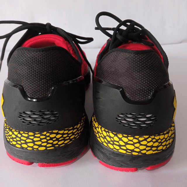 Under Armour HOVR Sonic 3  , 42  5