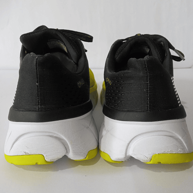 Hoka One One Cavu  , 42 5