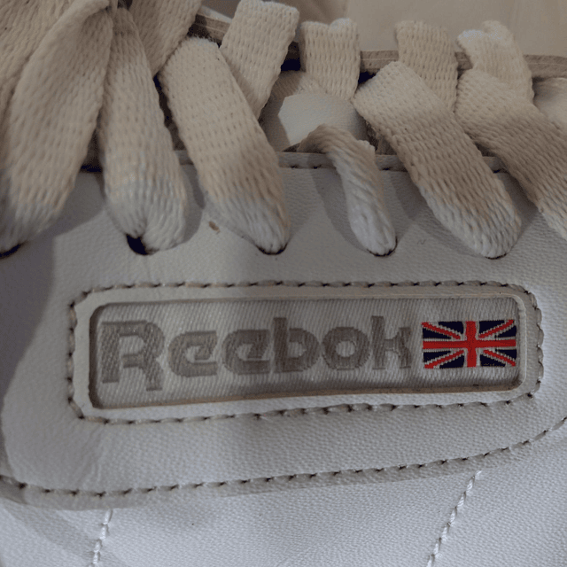 Reebok Classic , 37 7
