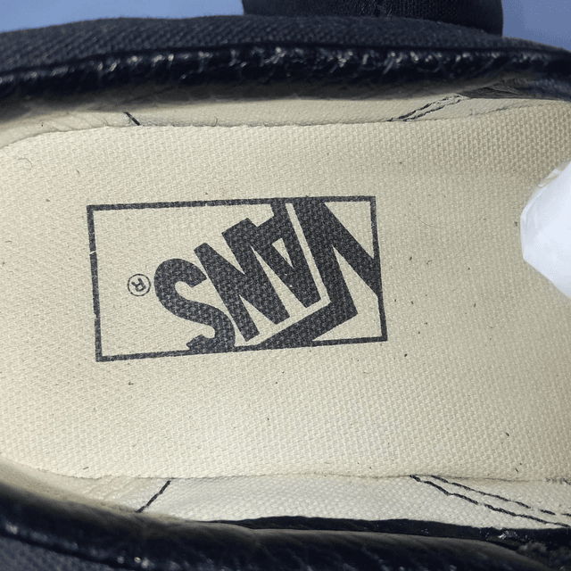 Vans , 33 5
