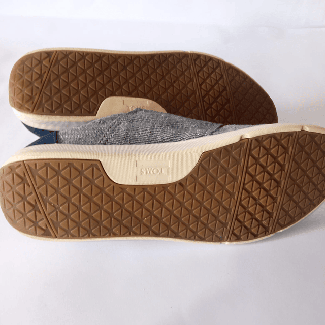 Toms , 39 6