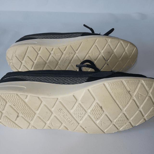 Sperry , 36,5 6