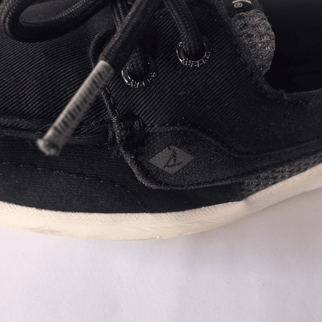 Sperry , 36,5 2