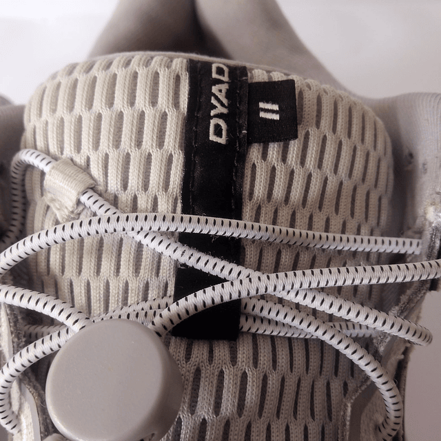 Brooks DYAD II , 46 4