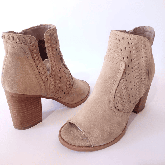 Steve Madden , reno , 37 1