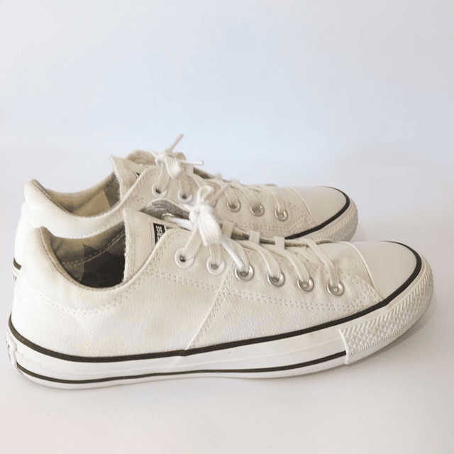 Converse , 38 2