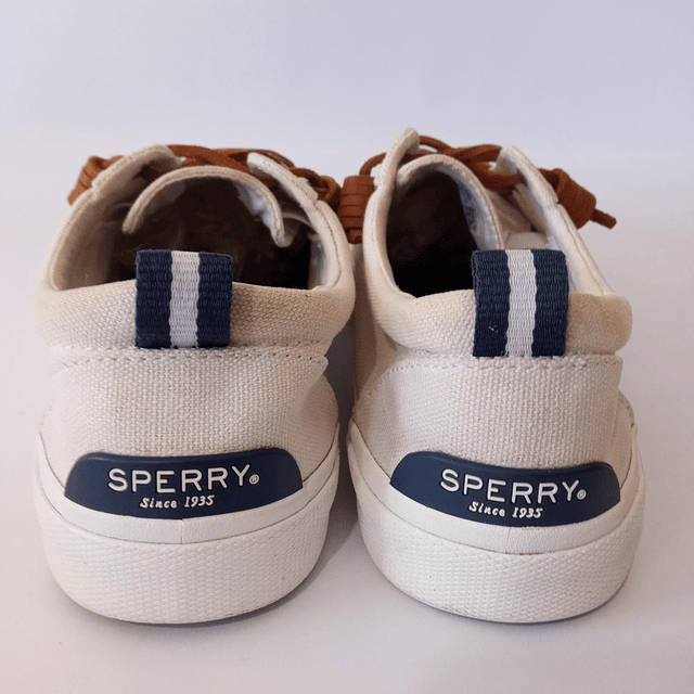 Sperry , 39,5 2