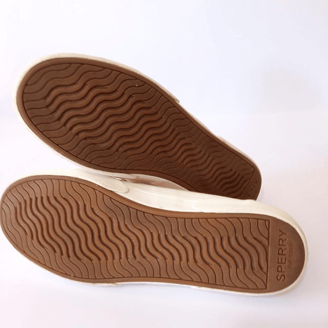Sperry , 39,5 6