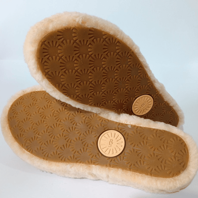 UGG Fluff Yeah , 37 5