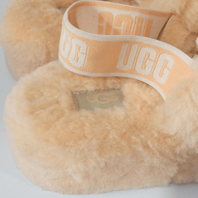 UGG Fluff Yeah , 37 4