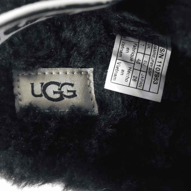 UGG Fluff Yeah , 39 3