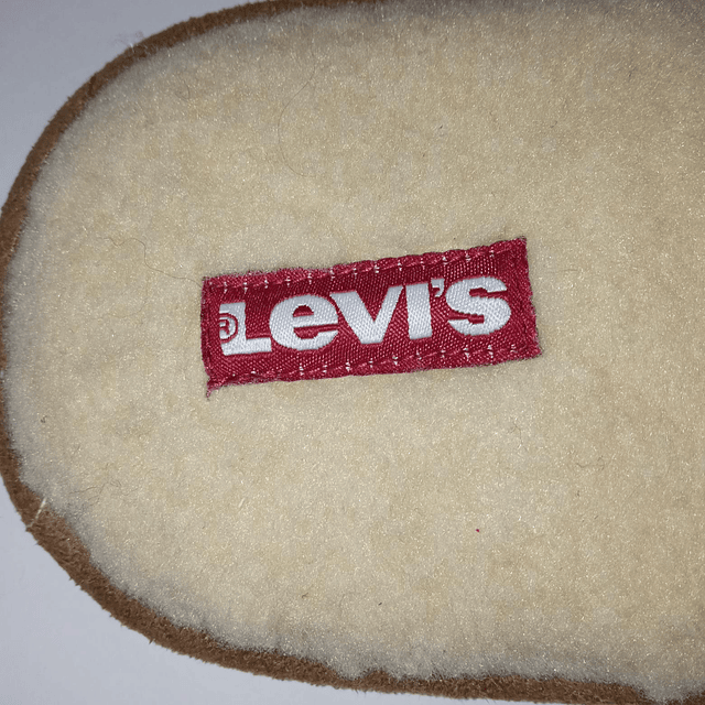 Levis , 42-43 3