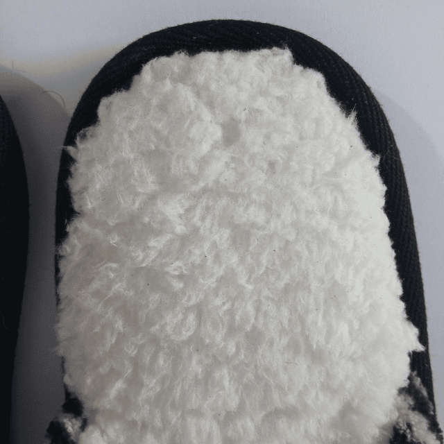 Vera Bradley , 37-38 4