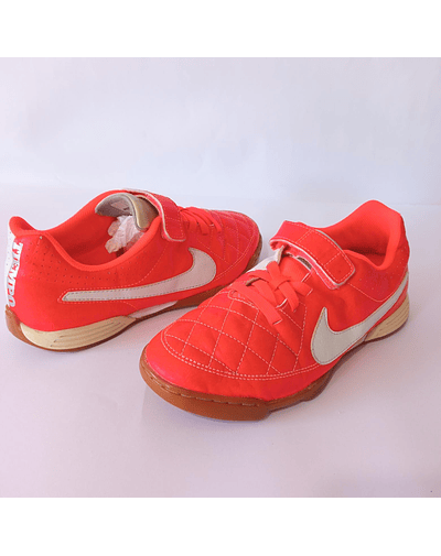 Nike Tiempo , 37