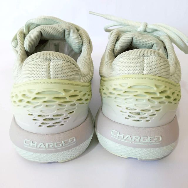 Under Armour , 37,5 4