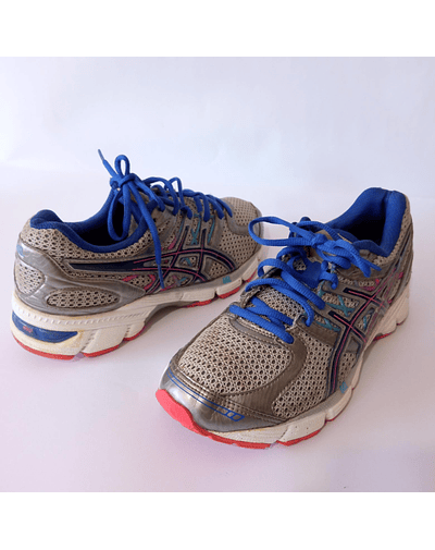 Asics , 38,5