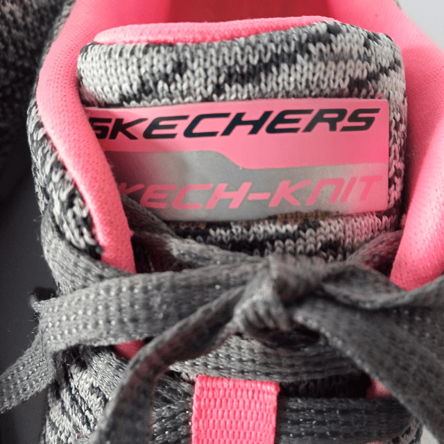Skechers , 39 3