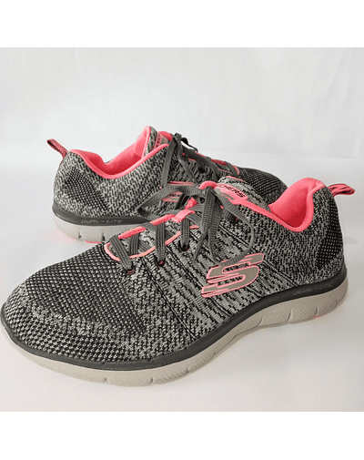 Skechers , 39