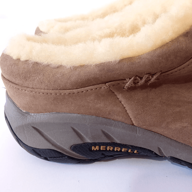 Merrell , reno , 37 7
