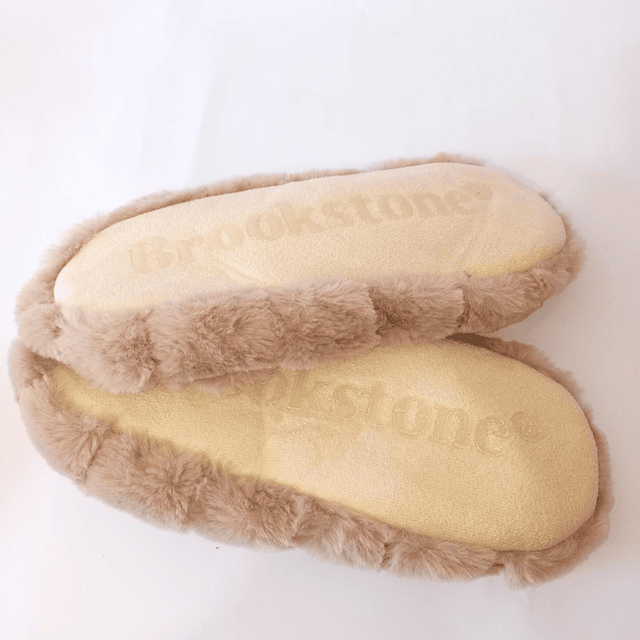 Brookstone , 37-48 3