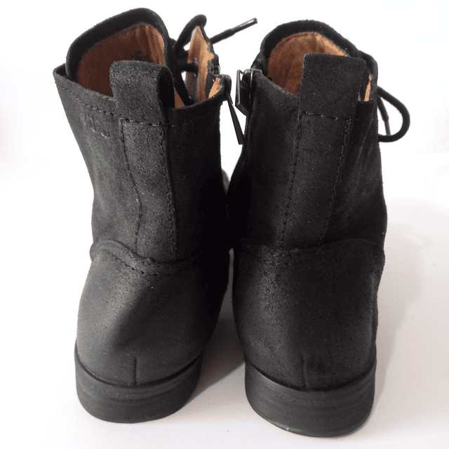 Earth , cuero , 39,5 3