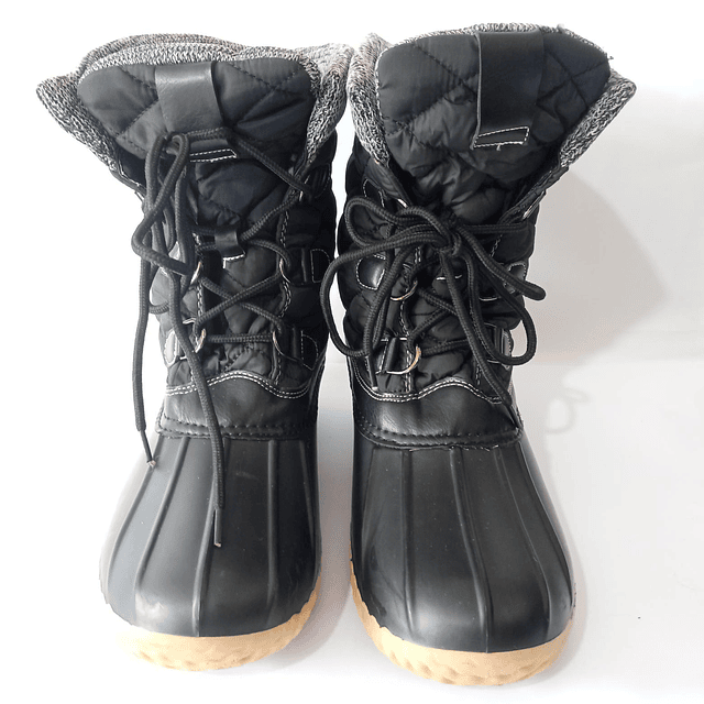 Henty Ferrera , 39 7