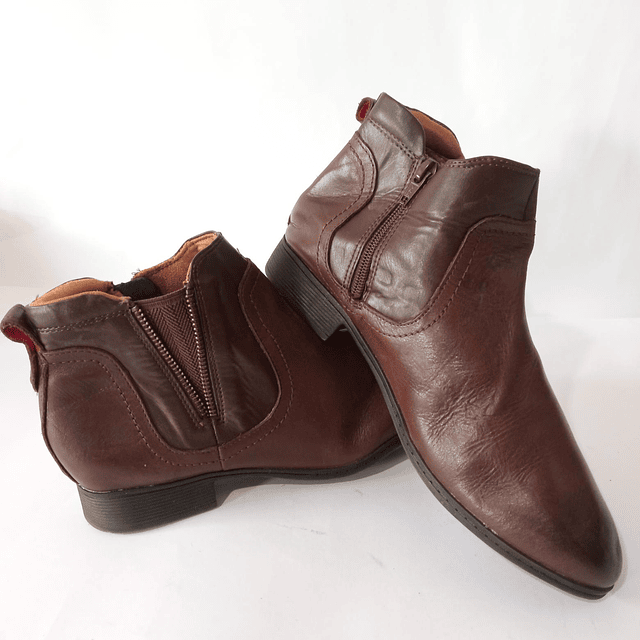 Cobb Hill , cuero , 38 2