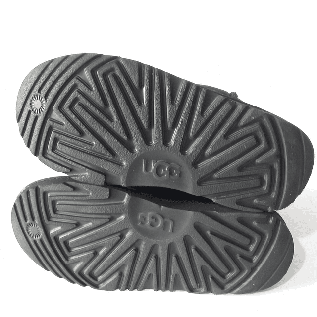 UGG Classic Short , 33 5