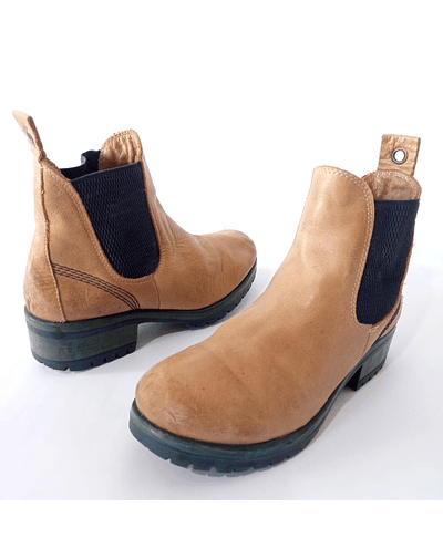 Bueno , cuero , 38,5