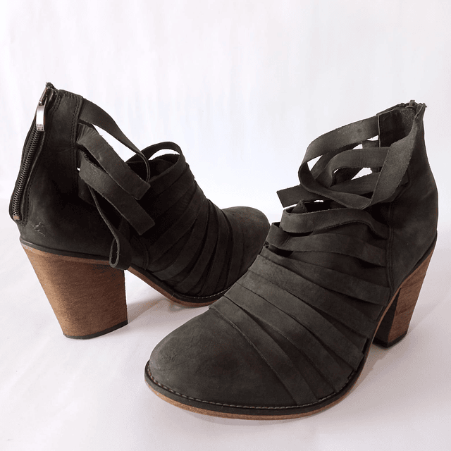 Botines Portugueses de cuero,  41 1