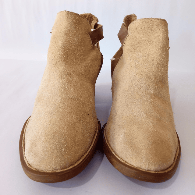 Born , reno , 38,5 3