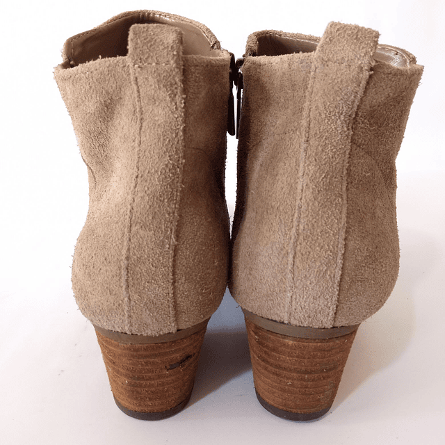 College , reno , 39,5 4