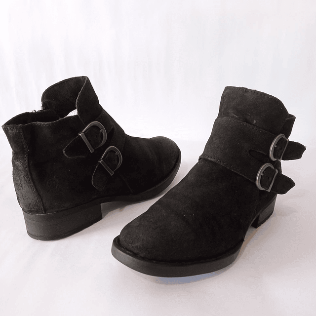 Born , cuero , 36,5 1