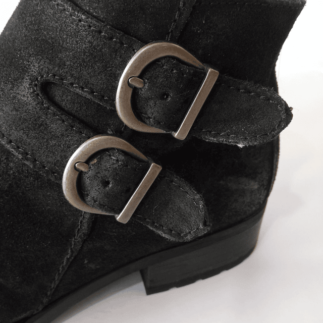 Born , cuero , 36,5 4