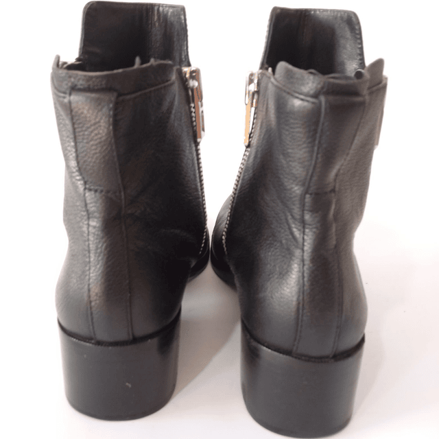 Phillip Lin , cuero , 39 2