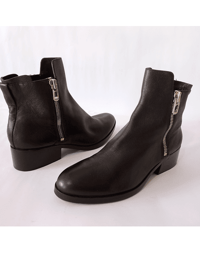 Phillip Lin , cuero , 39