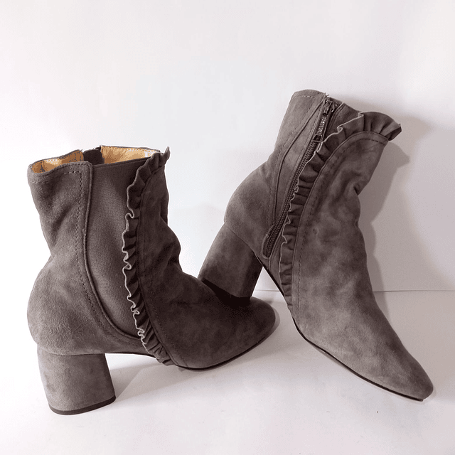 Issac Mizrahi , reno , 37 2