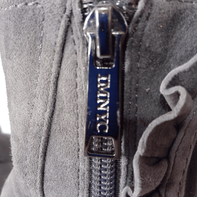 Issac Mizrahi , reno , 37 7