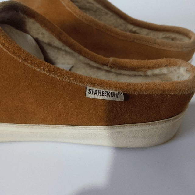 Staheekum , reno , 38 2