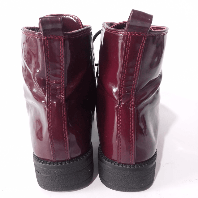 Dirty Laundry , 37 3